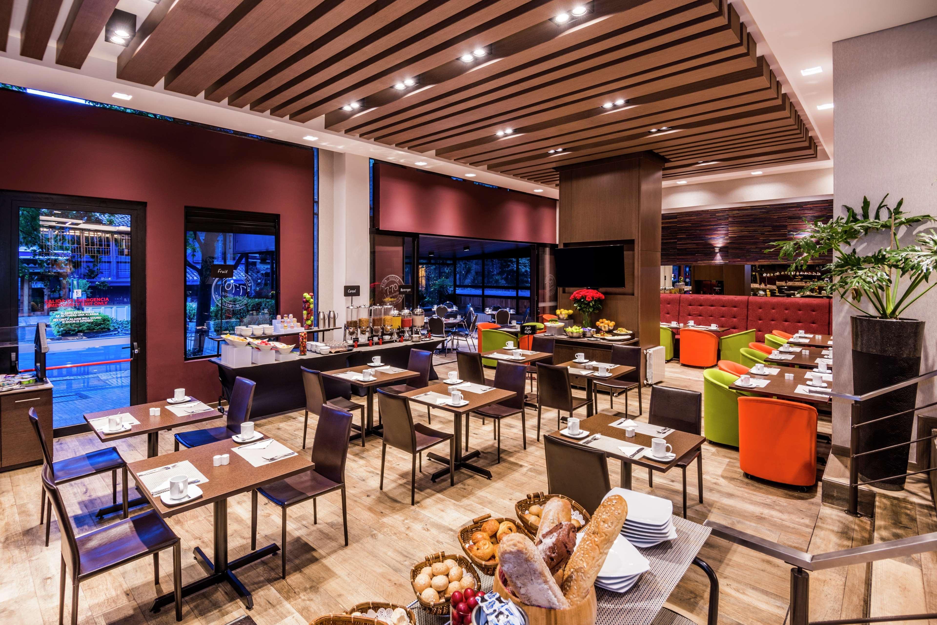 Embassy Suites By Hilton Bogota - Rosales Luaran gambar The restaurant