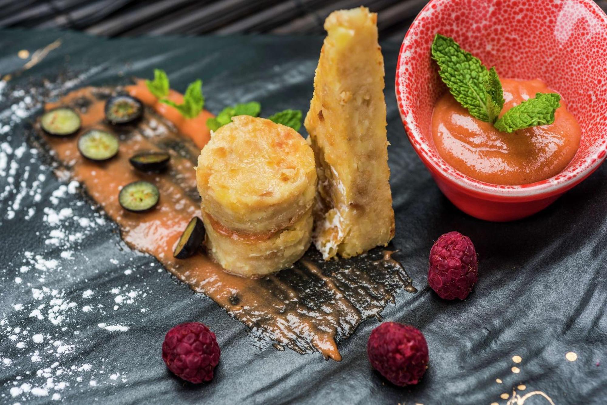 Embassy Suites By Hilton Bogota - Rosales Luaran gambar A dessert